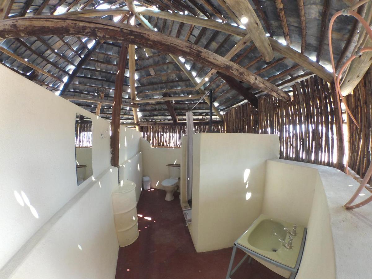 Rooiklip Camp Flintstone Apartment Luaran gambar