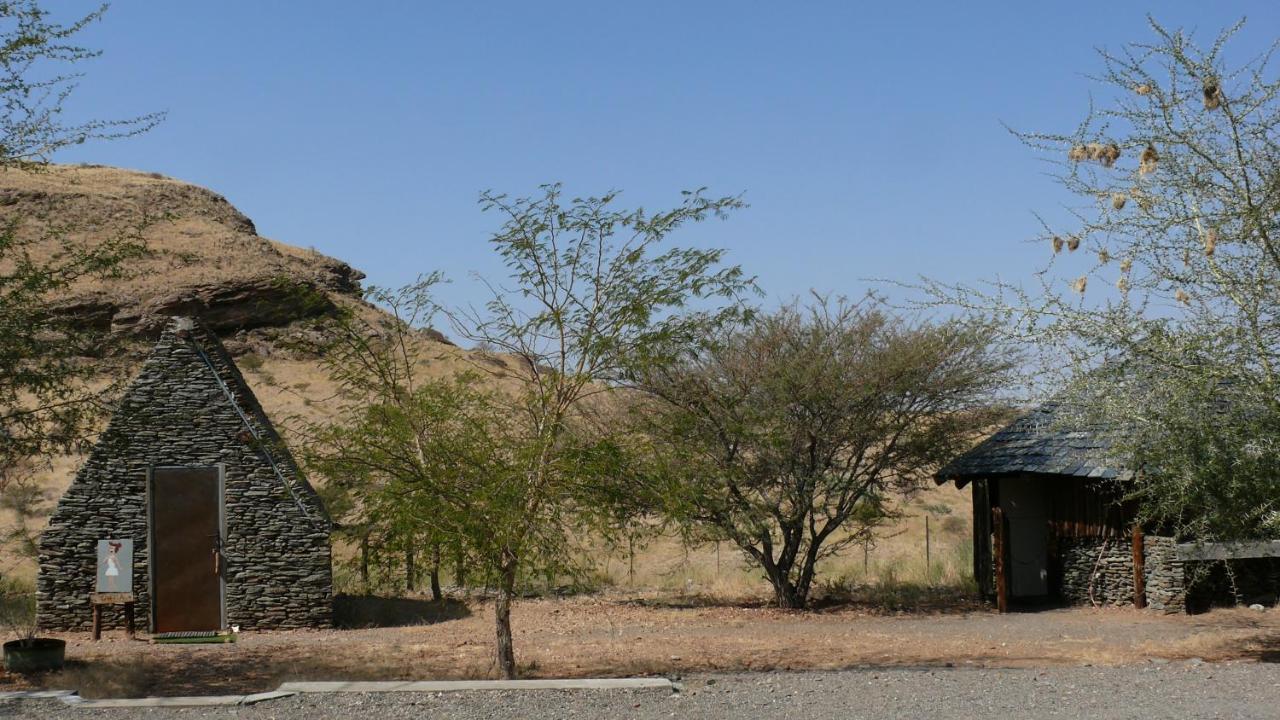 Rooiklip Camp Flintstone Apartment Luaran gambar
